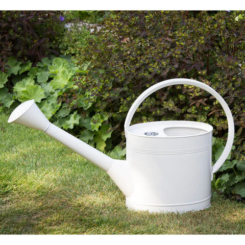 Puriri Lane | 5L Waterfall Watering Can | Burgon & Ball