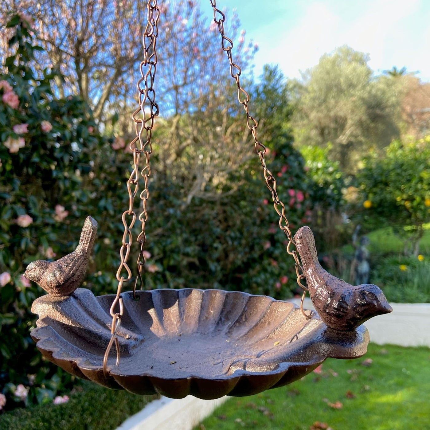 Puriri Lane |  Esschert Design | Hanging Birdbath