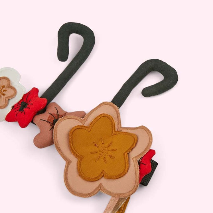 Puriri Lane | Fabelab | Ladybug | DressUp 