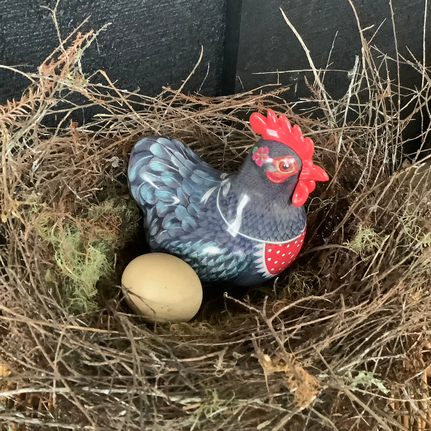 Puriri Lane | Happy Hen | Beatrice