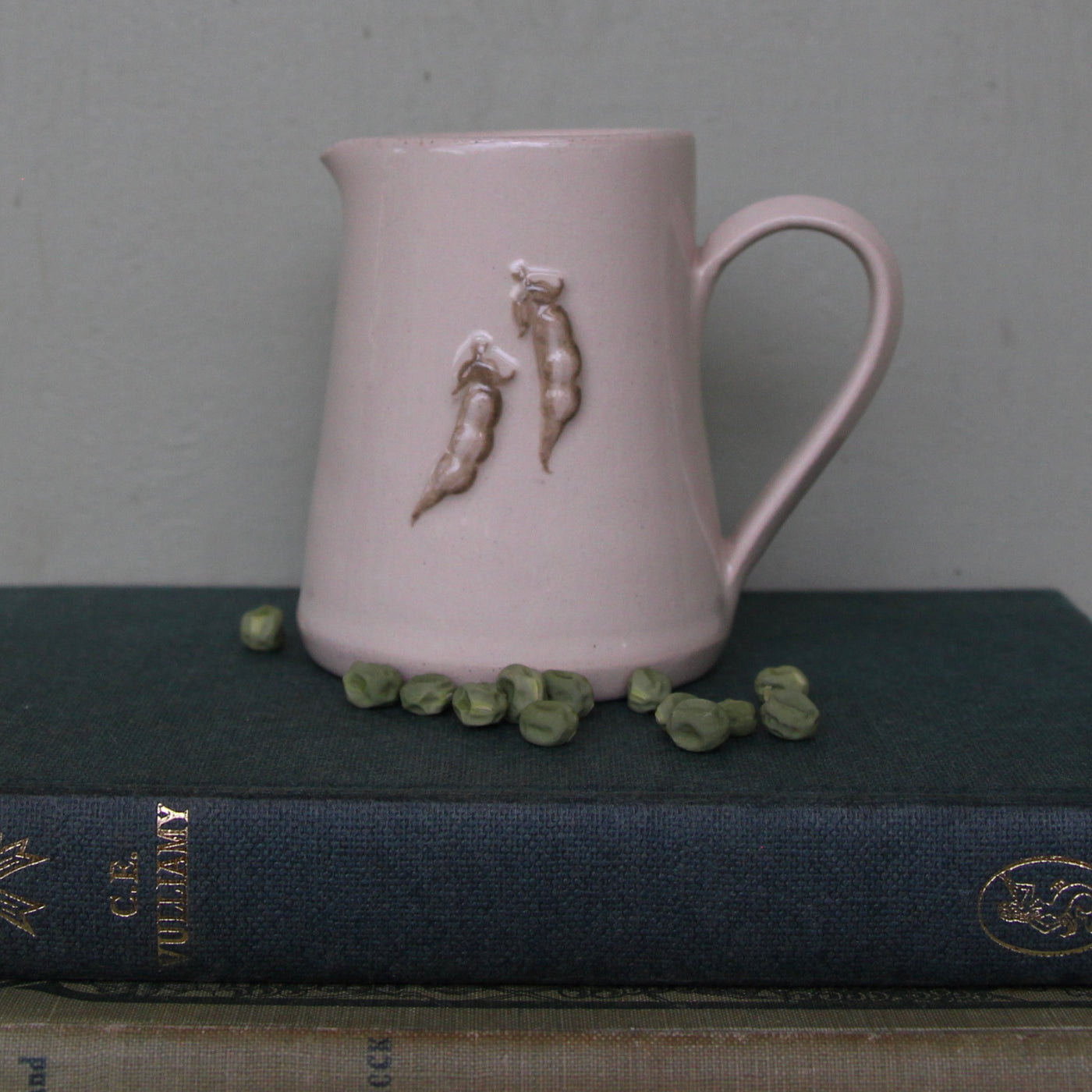 Puriri Lane | Jane Hogben Jug Small | Cream | Garden Peas 