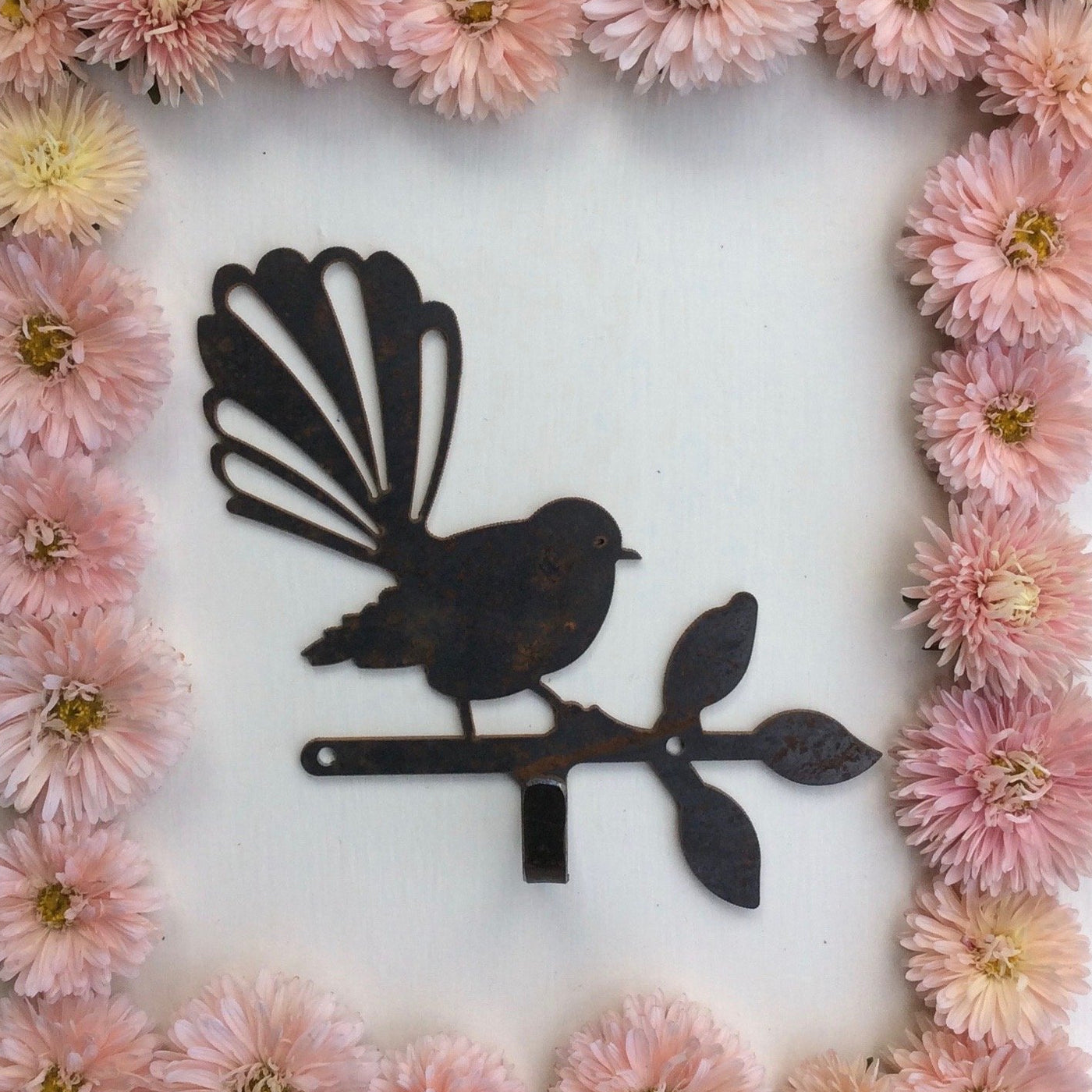 Puriri Lane | Fantail | Coathook